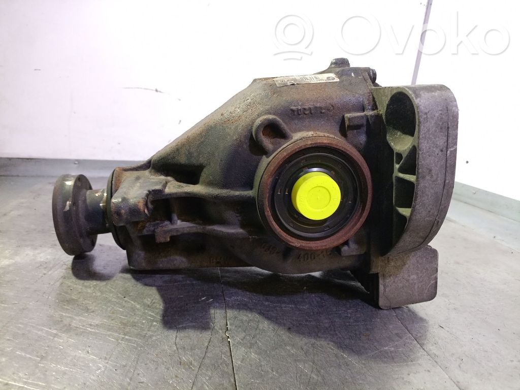 BMW 7 E65 E66 Galinis reduktorius 