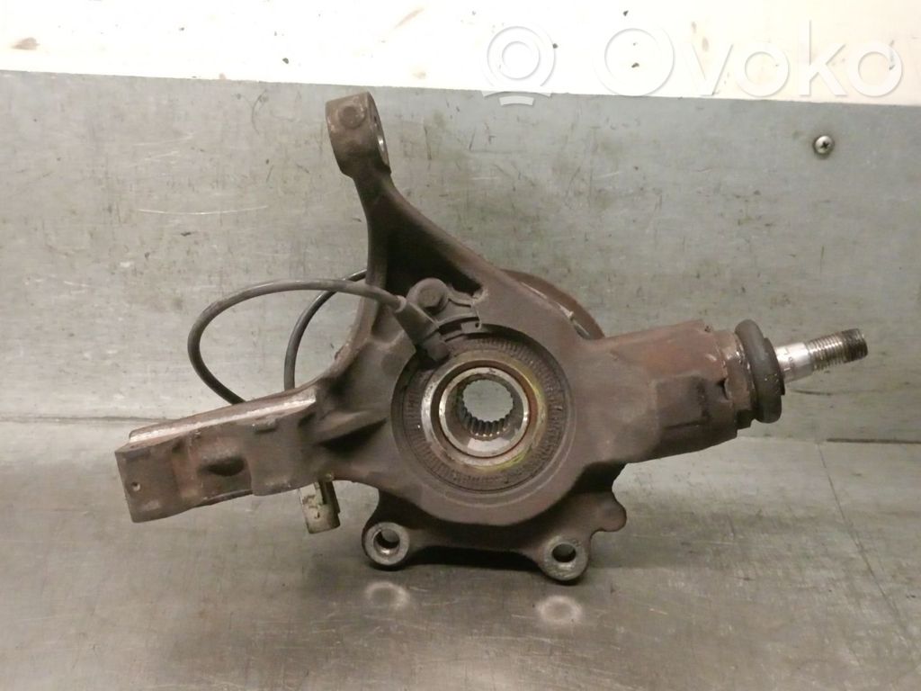 Citroen C4 I Front wheel hub spindle knuckle 
