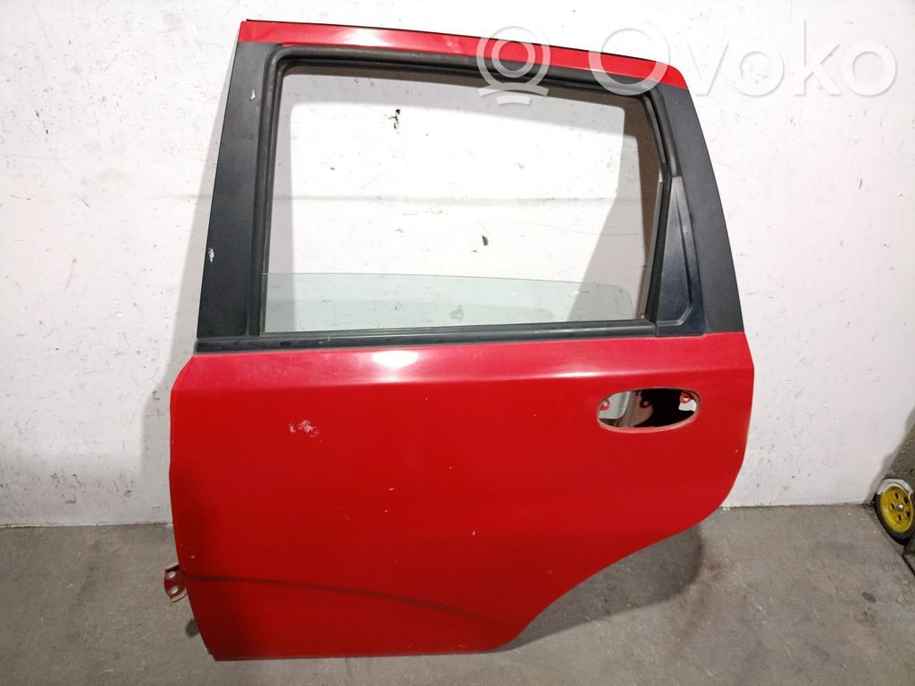 Chevrolet Aveo Puerta trasera 