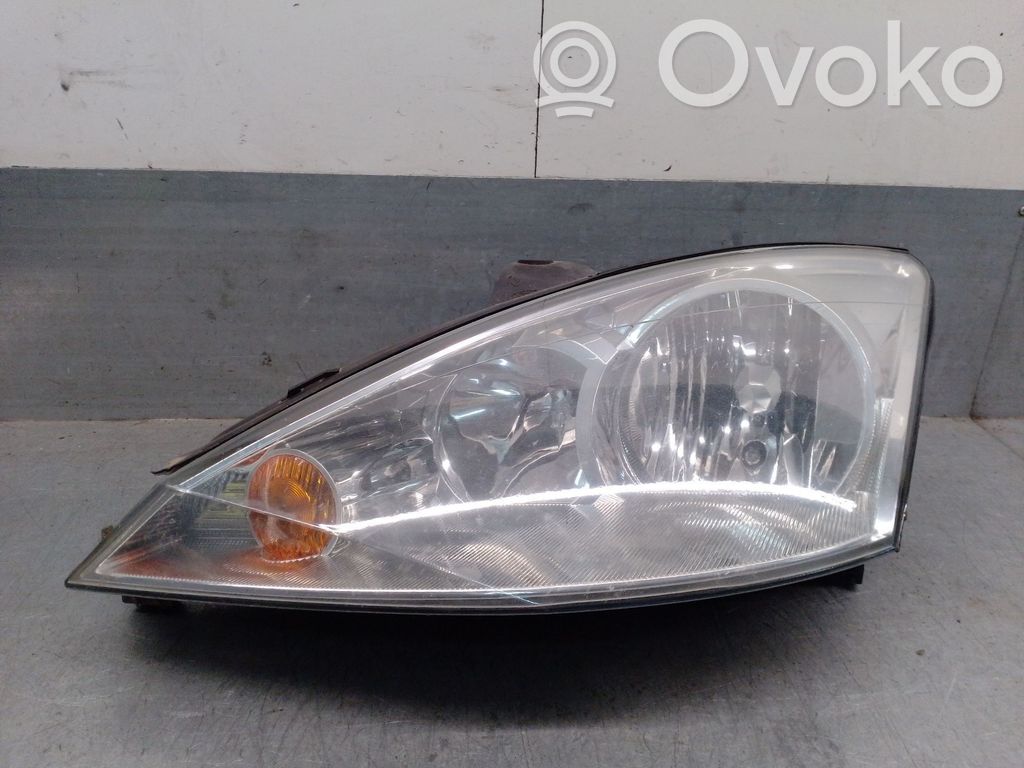 Ford Focus Headlight/headlamp 