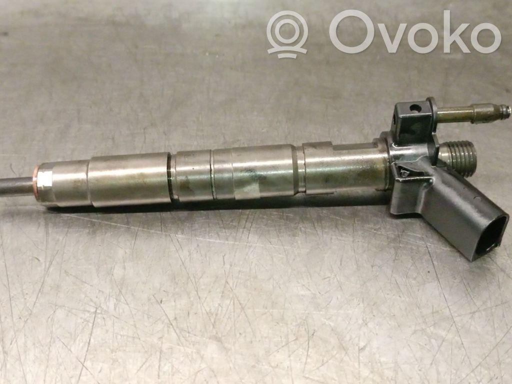 Injecteur de carburant   7797877