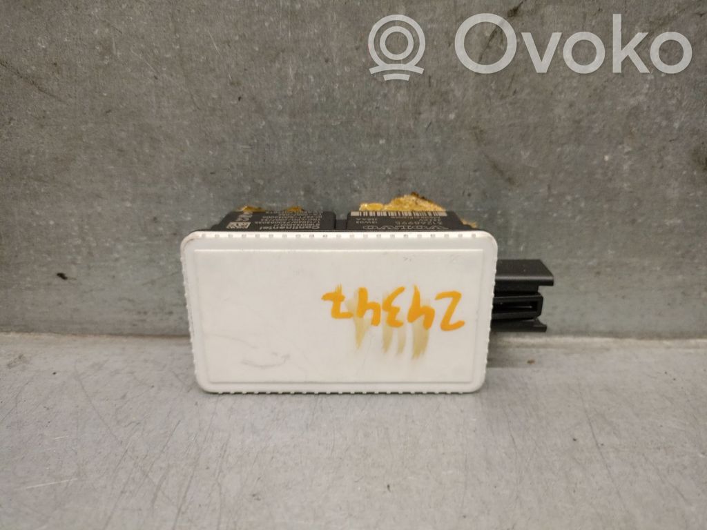 Other control units/modules   31268995