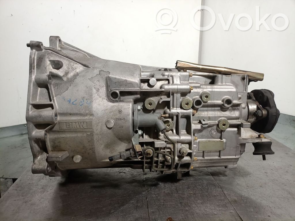 BMW 3 E46 Mechaninė 5 pavarų dėžė 