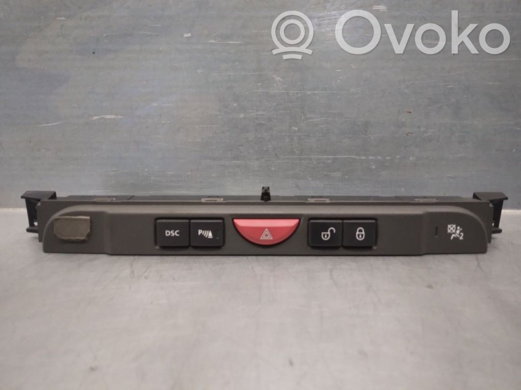 Land Rover Discovery 3 - LR3 Comutator lumini pericol 