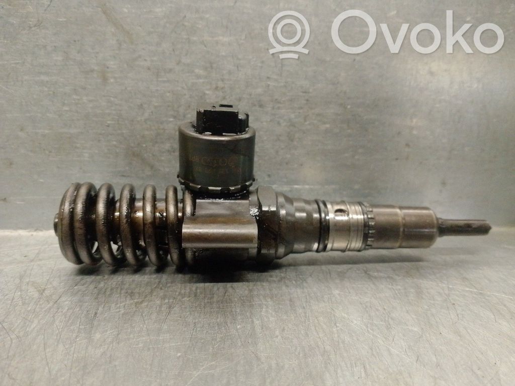 Volkswagen Golf SportWagen Injector combustibil 