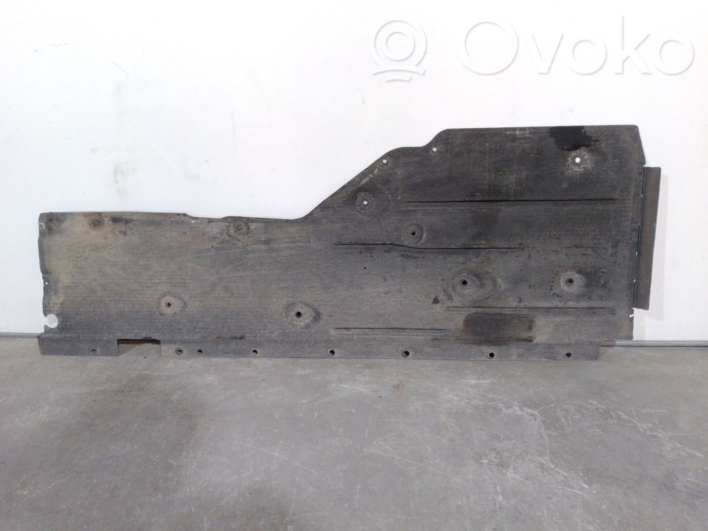 Engine splash shield/under tray   51757059392,CESTA45