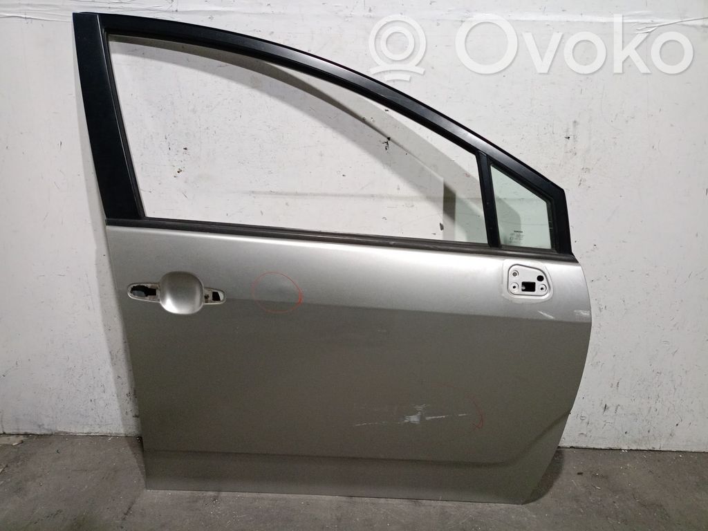 Front door   670010F011,670010F011