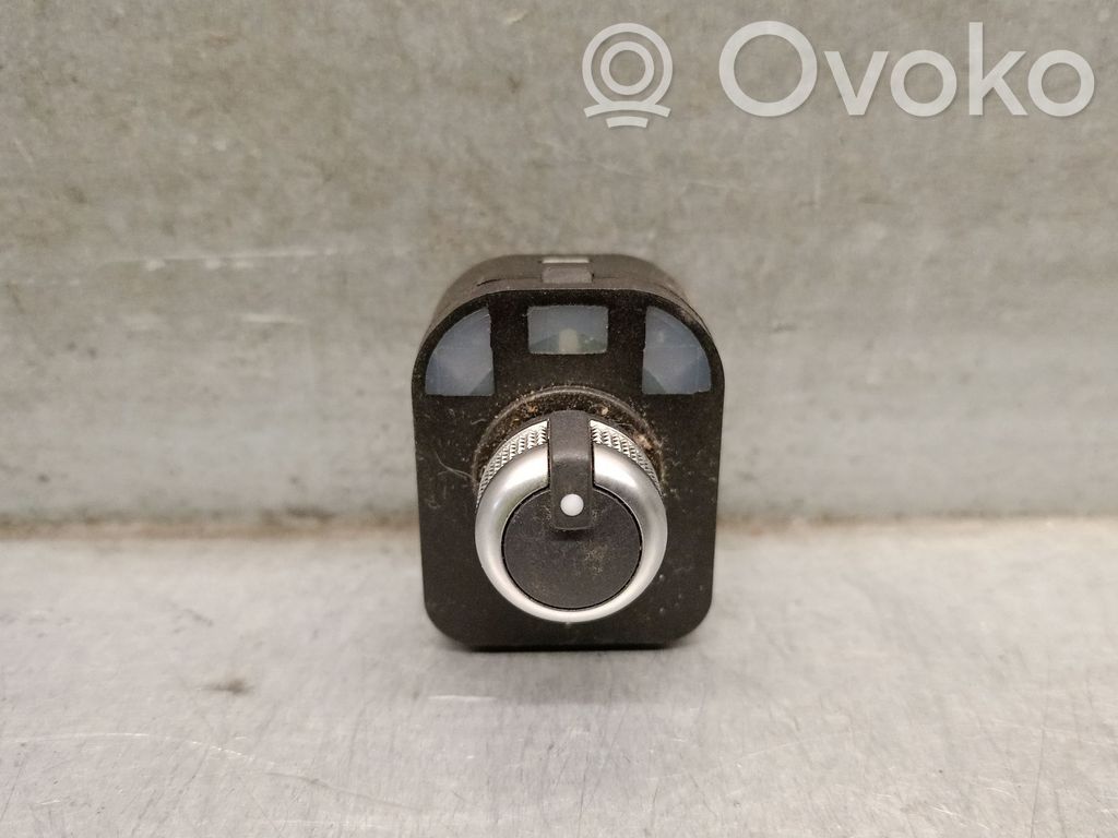 Audi A1 Wing mirror switch 