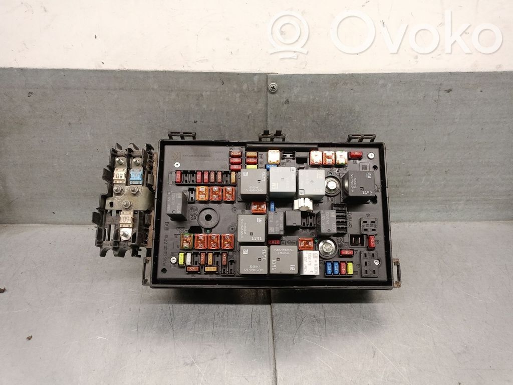 Opel Zafira C Set scatola dei fusibili 
