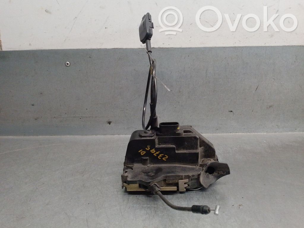 Renault Megane II Etuoven lukko
