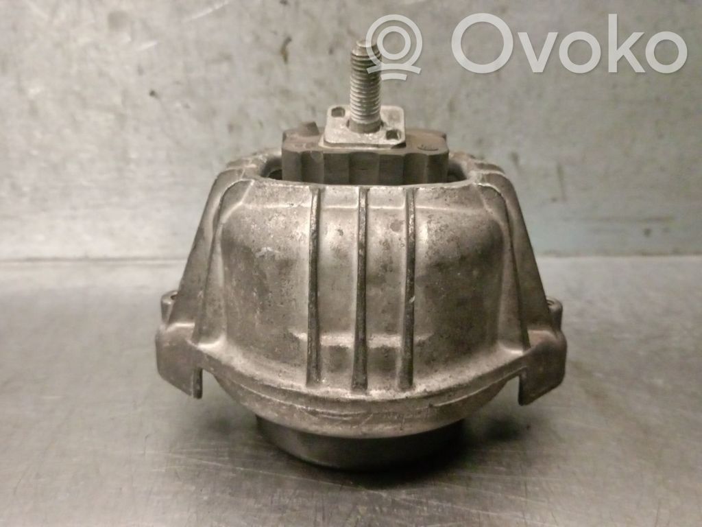 Engine mount bracket   13981112,22116768799