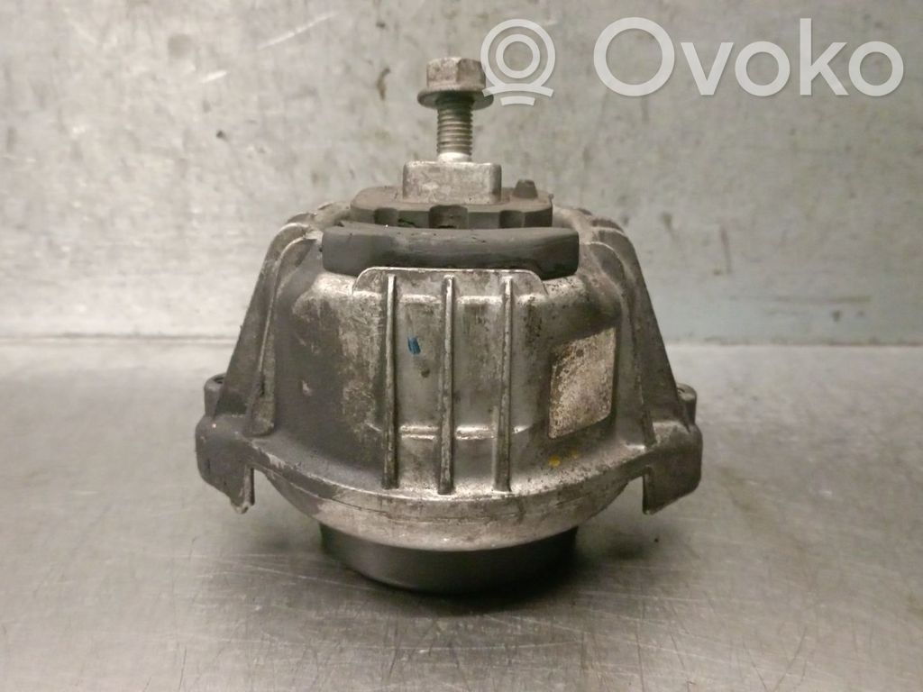 BMW 3 E90 E91 Engine mount bracket 