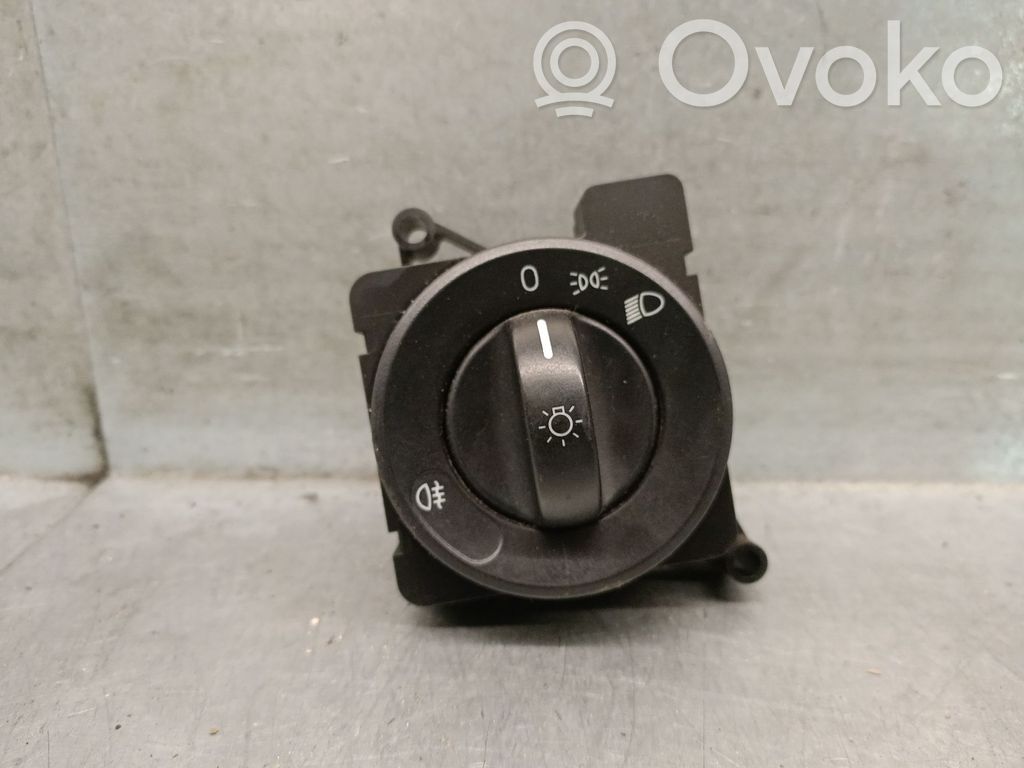 Volkswagen Crafter Panel lighting control switch 
