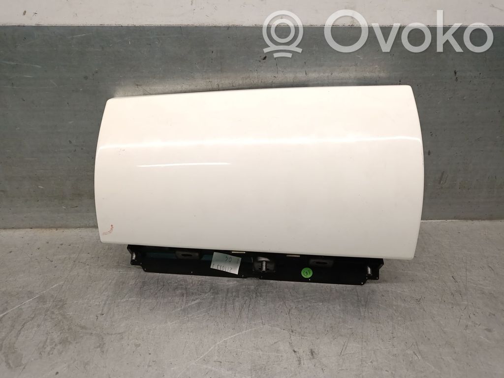 Fiat 500L Handschuhfach