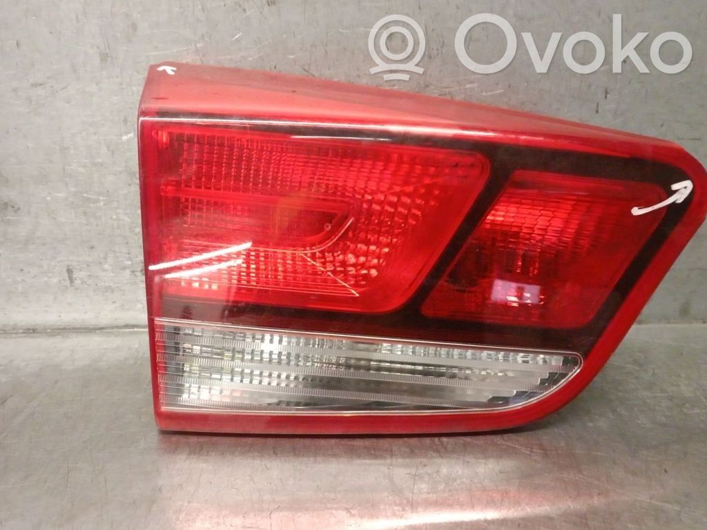 KIA Rio Luz trasera/de freno 