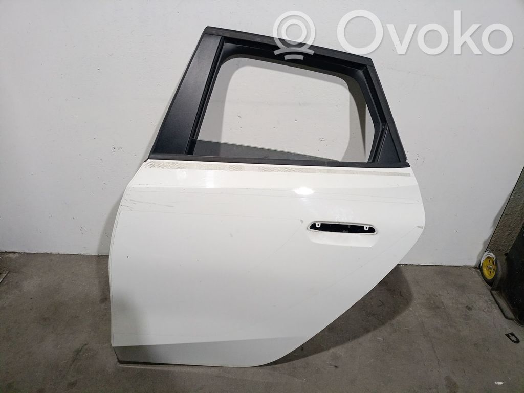 BMW 2 F46 Puerta trasera 