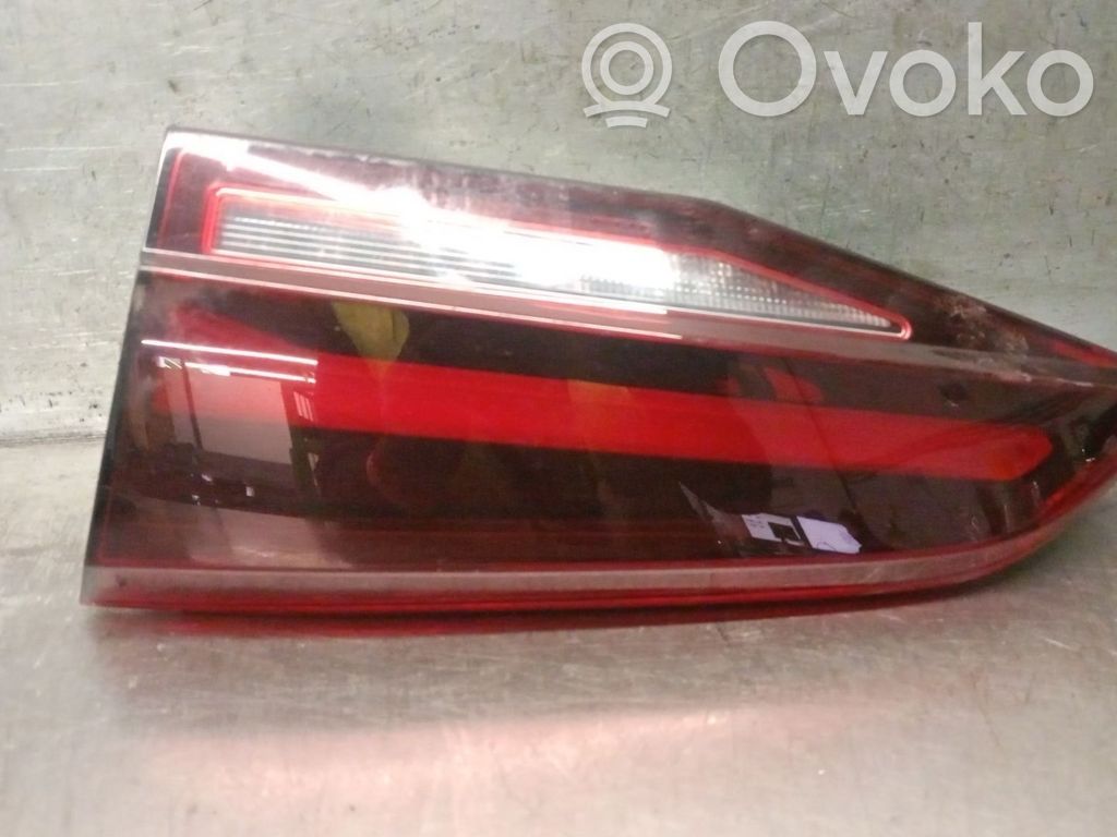BMW 2 F46 Lampă spate în caroserie 