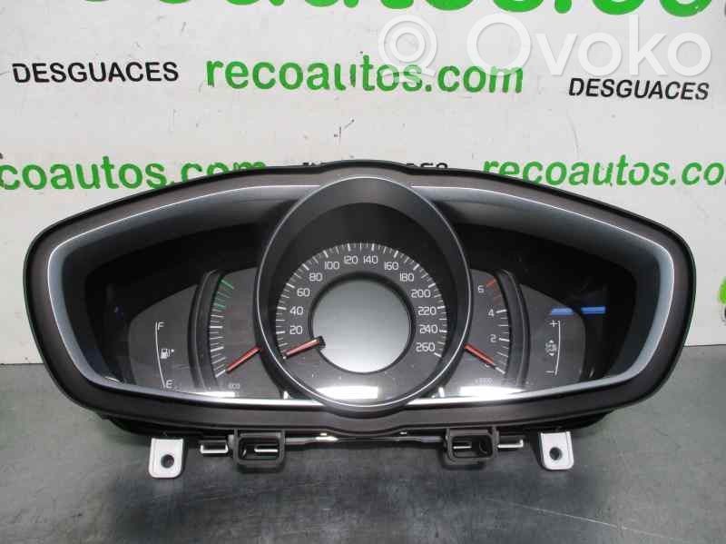 Volvo V40 Speedometer (instrument cluster) 
