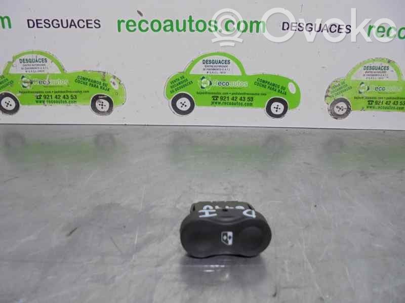 Dacia Sandero Comutator comandă geamuri electrice
