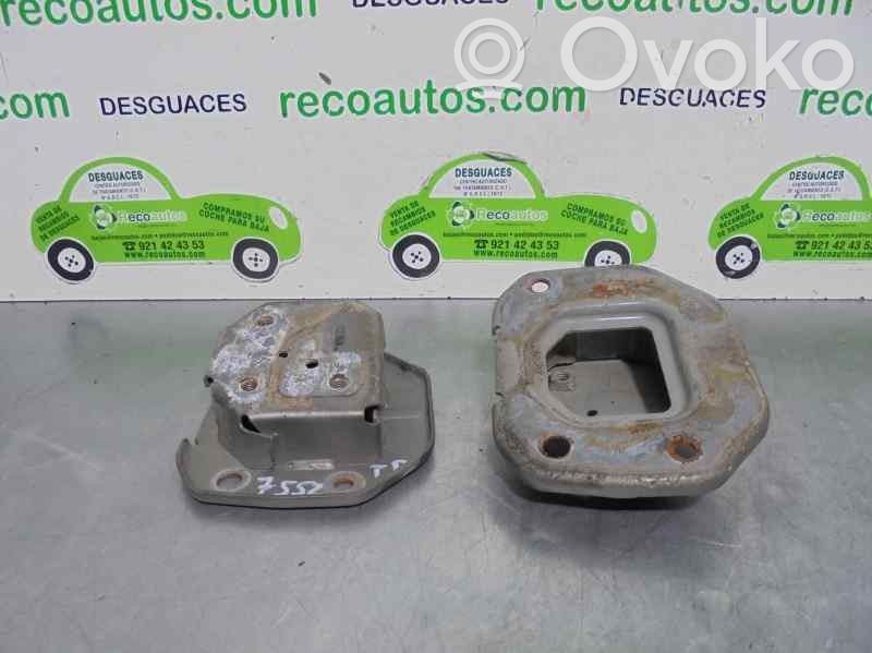 Honda Civic Front bumper mounting bracket 
