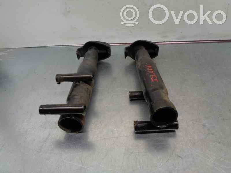 Front bumper mounting bracket   CESTA17B