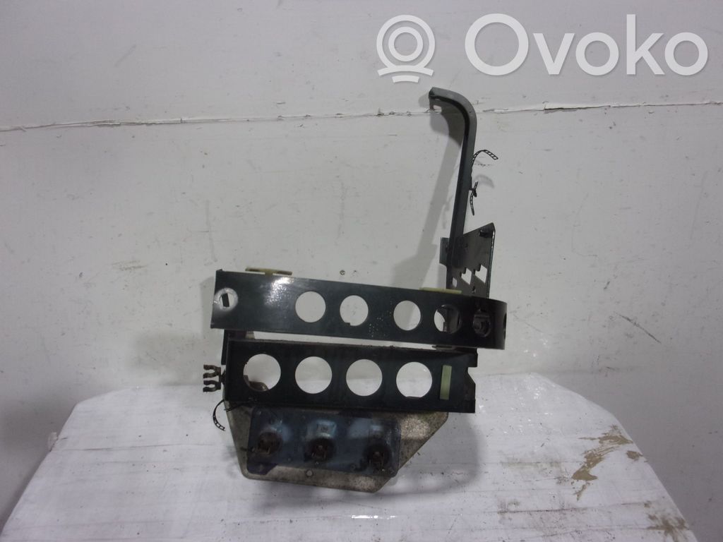 Guardabarro   4D0821137AN,CESTA25B