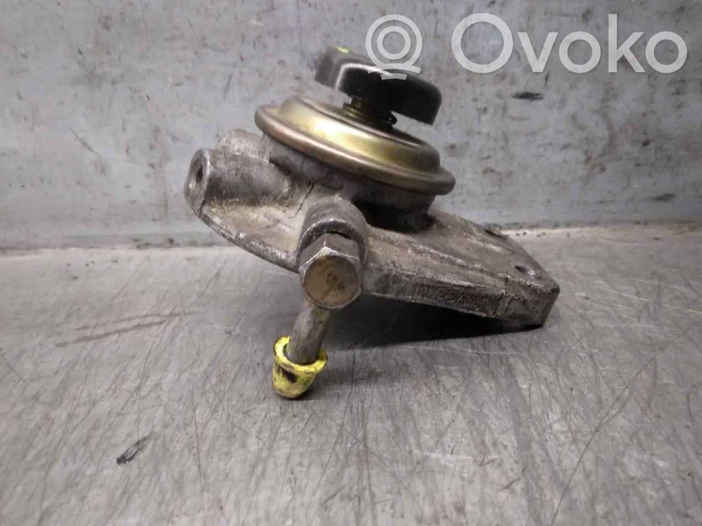 Nissan Primera Fuel tank mounting bracket 