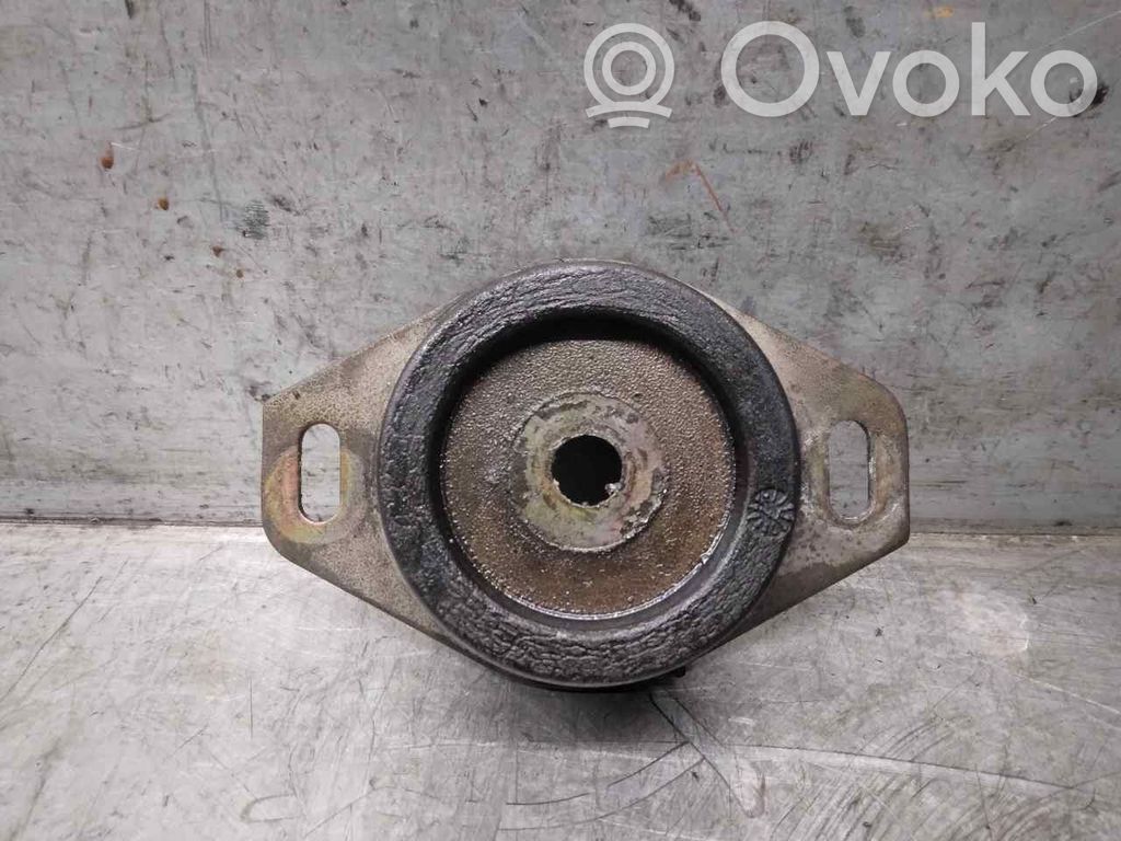 Peugeot 406 Variklio pagalvė 