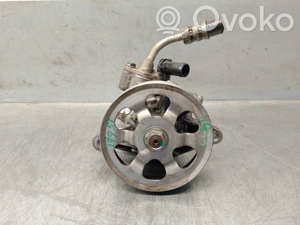 Honda Civic Ohjaustehostimen pumppu