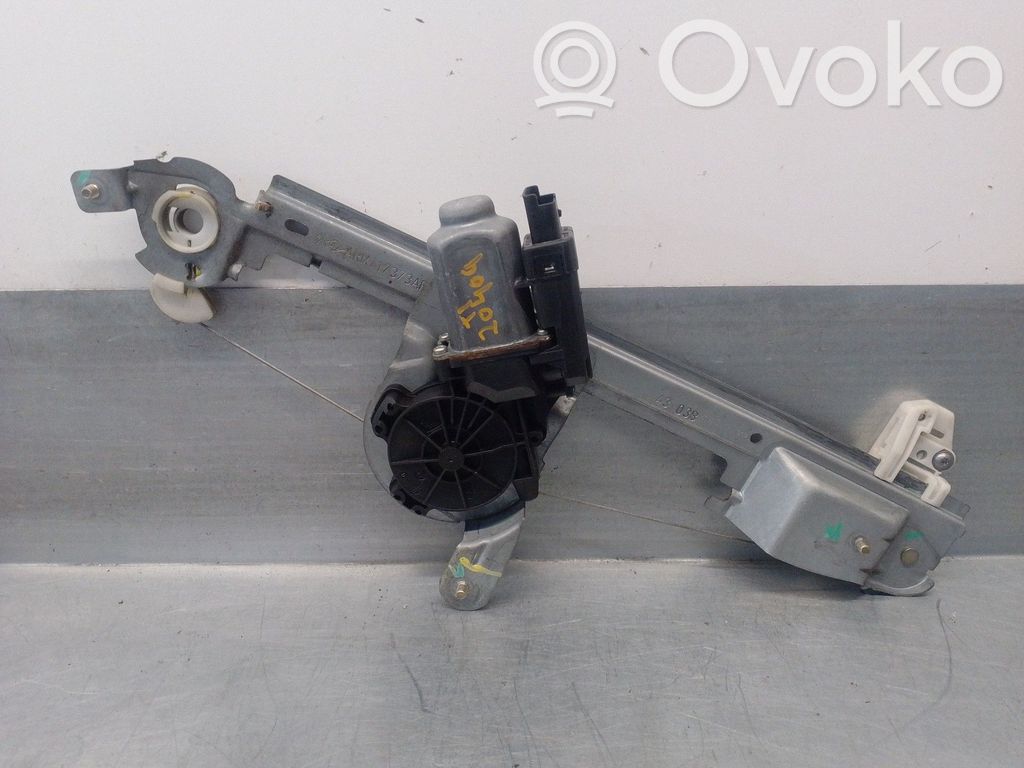 Renault Scenic I Meccanismo di sollevamento del finestrino posteriore senza motorino 