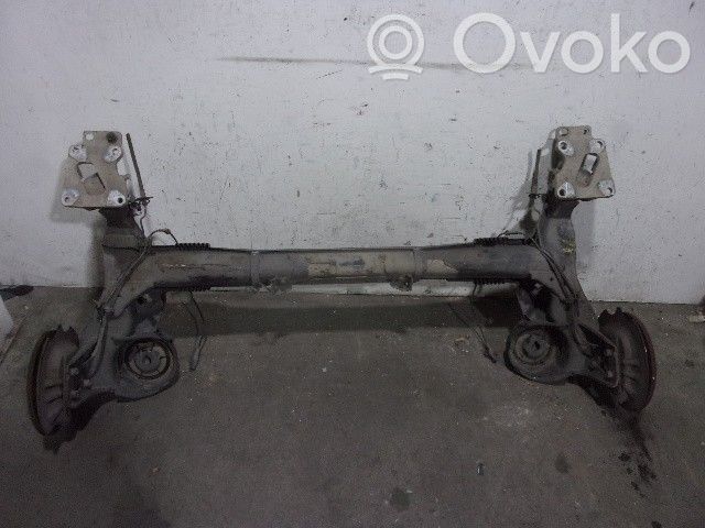 Citroen C4 Grand Picasso Aizmugurējā tilta sija ar reduktoru 