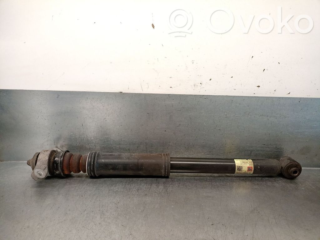KIA Rio Takaiskunvaimennin 