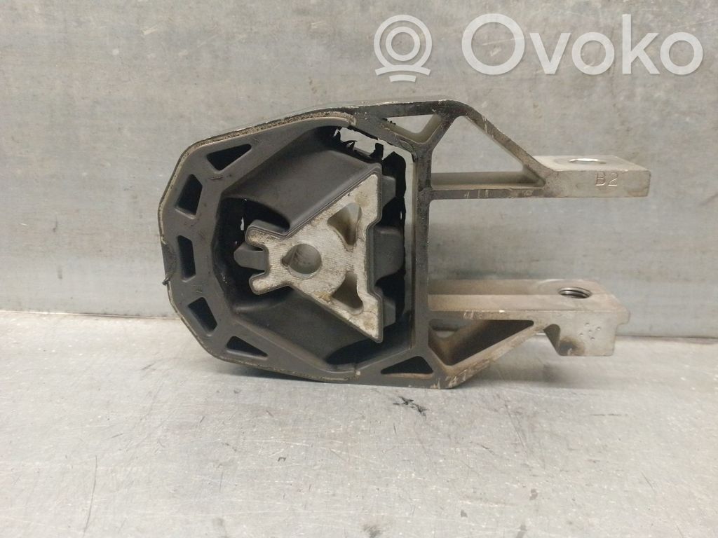 Ford Focus Engine mount bracket 