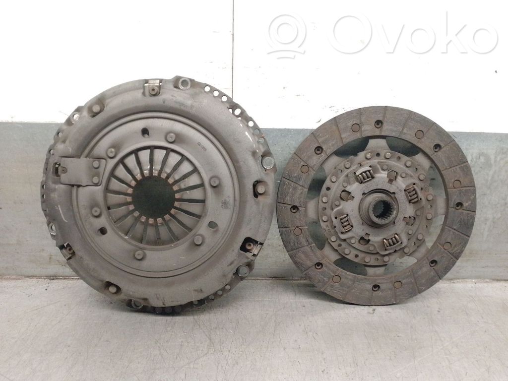 Kit d'embrayage   1616774780,1616774780,LUK