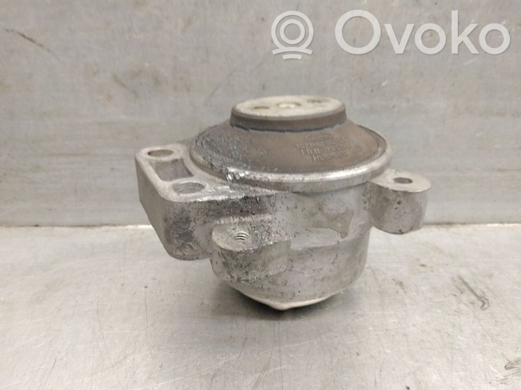 Ford Mondeo Mk III Engine mount bracket 
