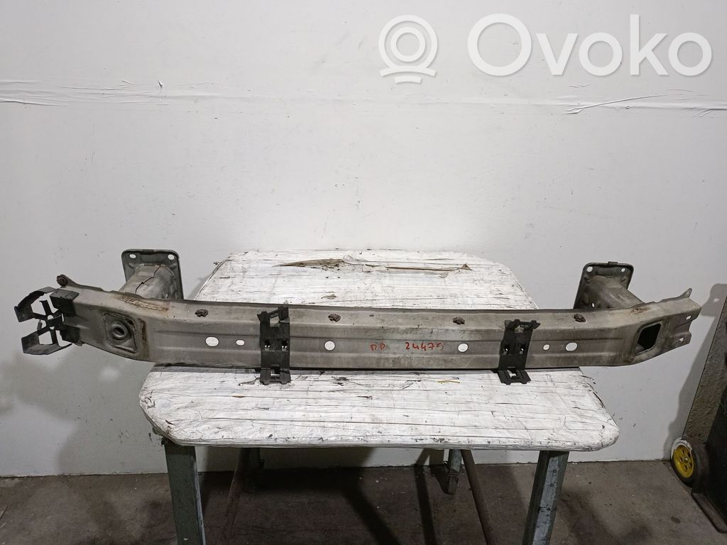 Subaru Legacy Priekšpusē bampera turētājs 