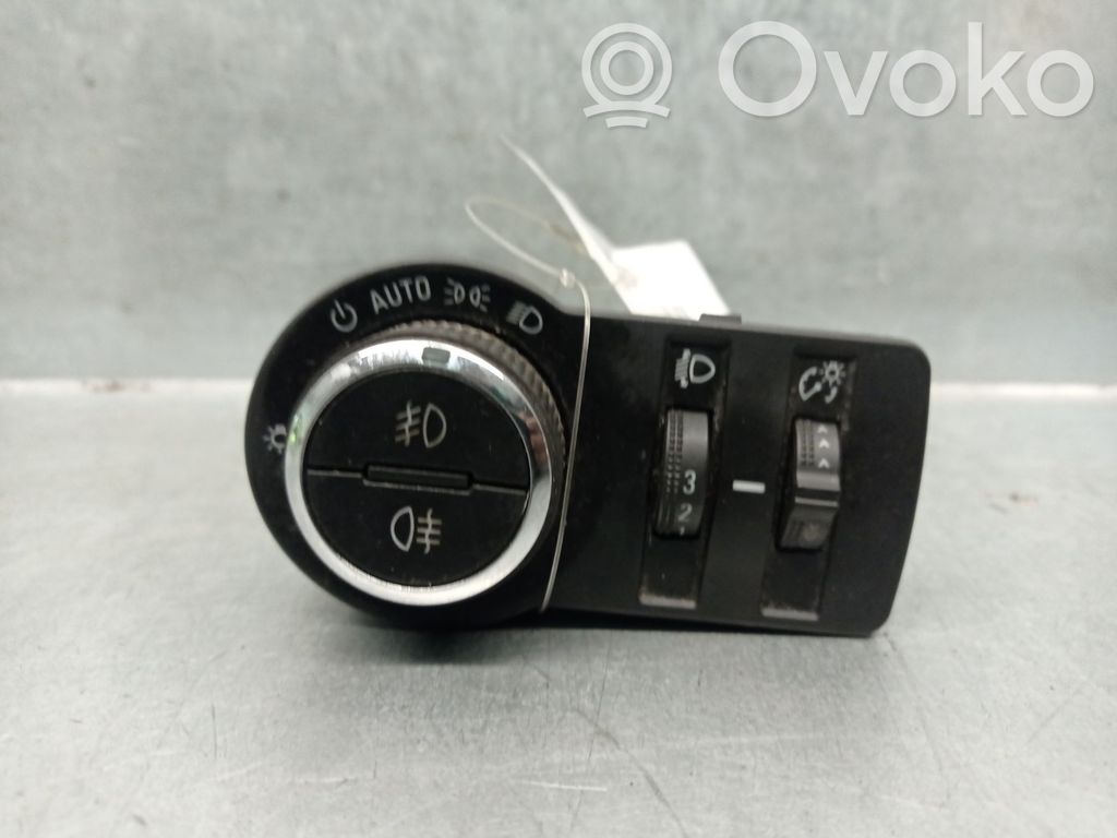 Panel lighting control switch   95297422,1241418,10026315