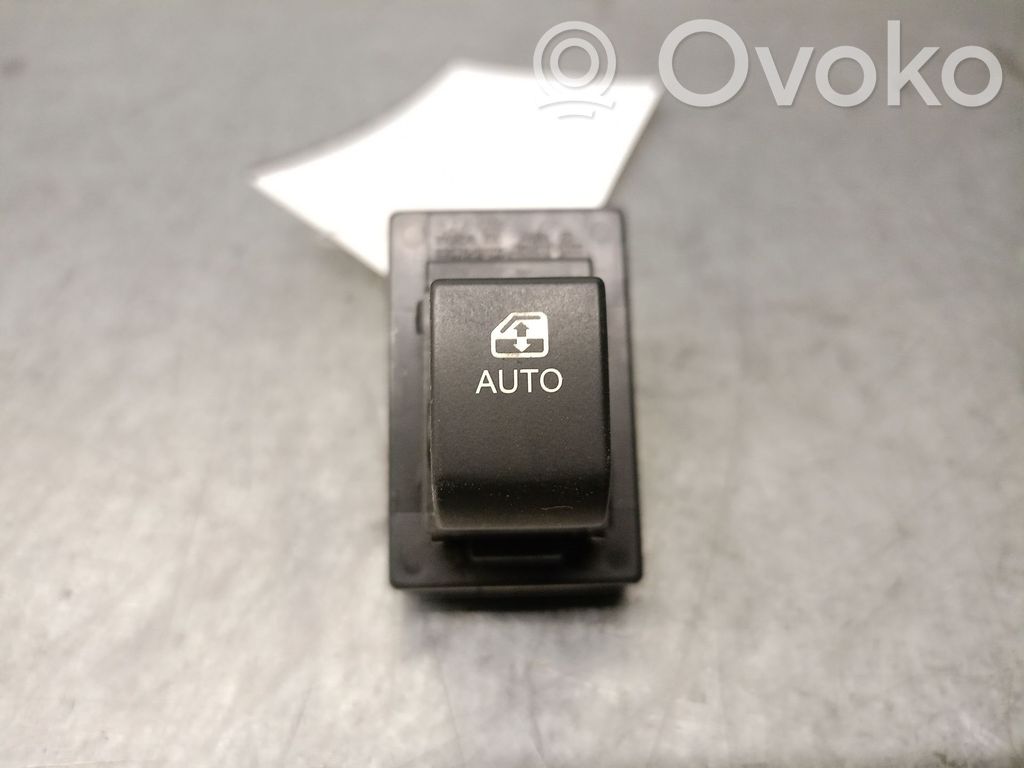 Electric window control switch   935751H100EQ,935751H100EQ