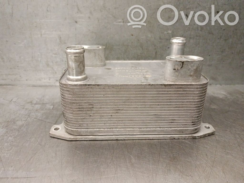 Audi A8 S8 D3 4E Ölkühler 
