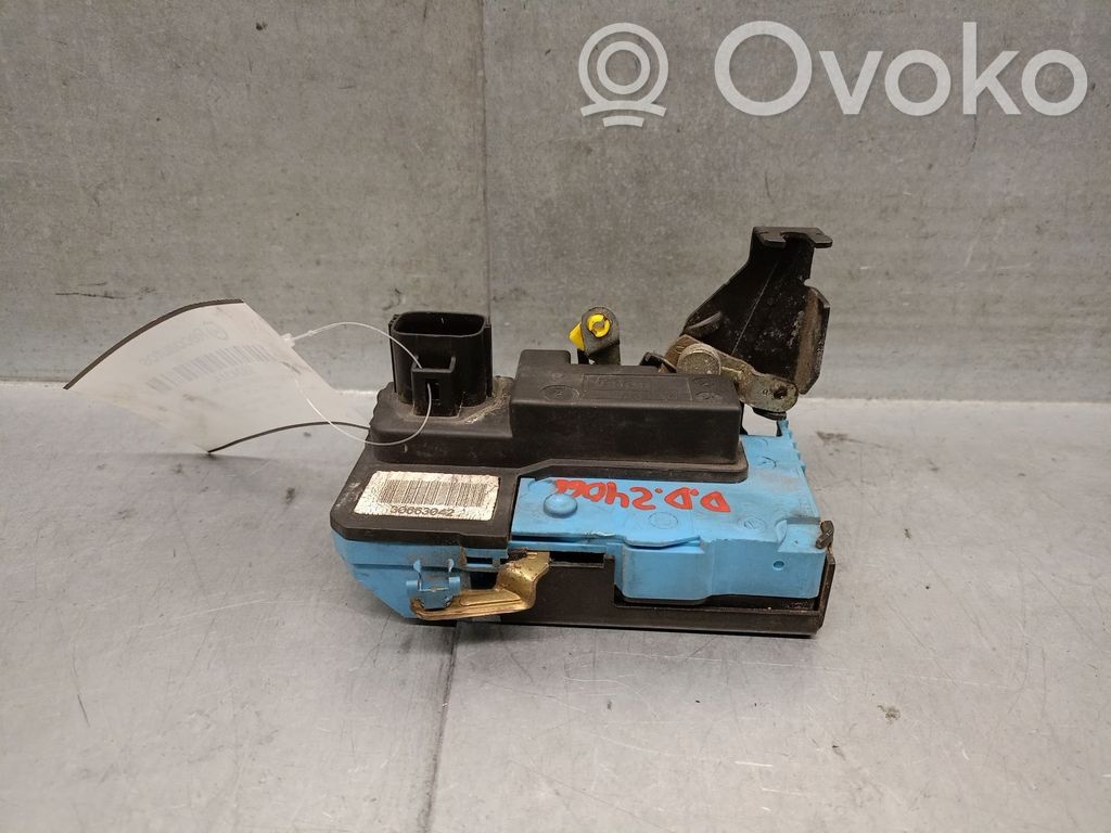 Volvo XC90 Etuoven lukko 