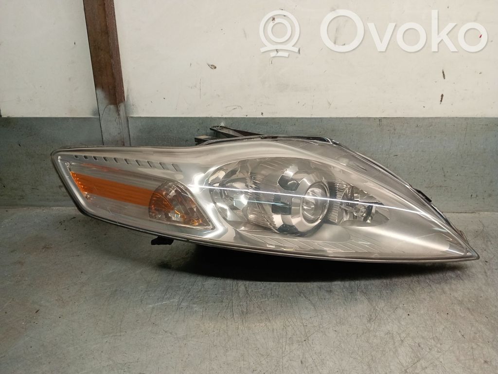 Ford Mondeo MK IV Phare frontale 