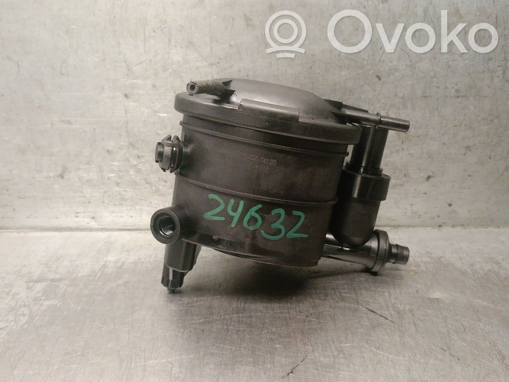 Peugeot 306 Fuel tank mounting bracket 