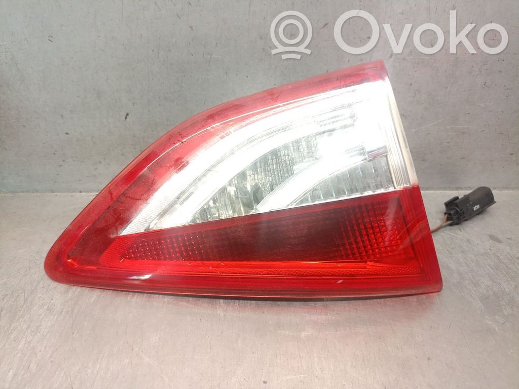Ford Kuga II Lampă spate în caroserie 