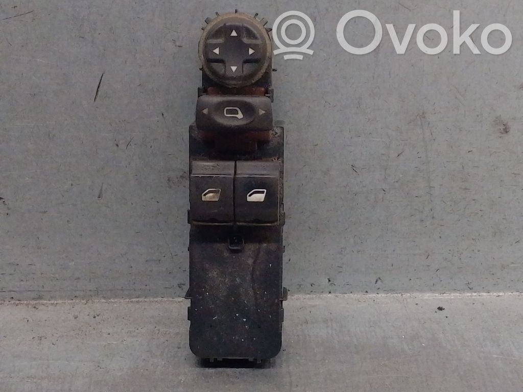Citroen DS4 Electric window control switch 
