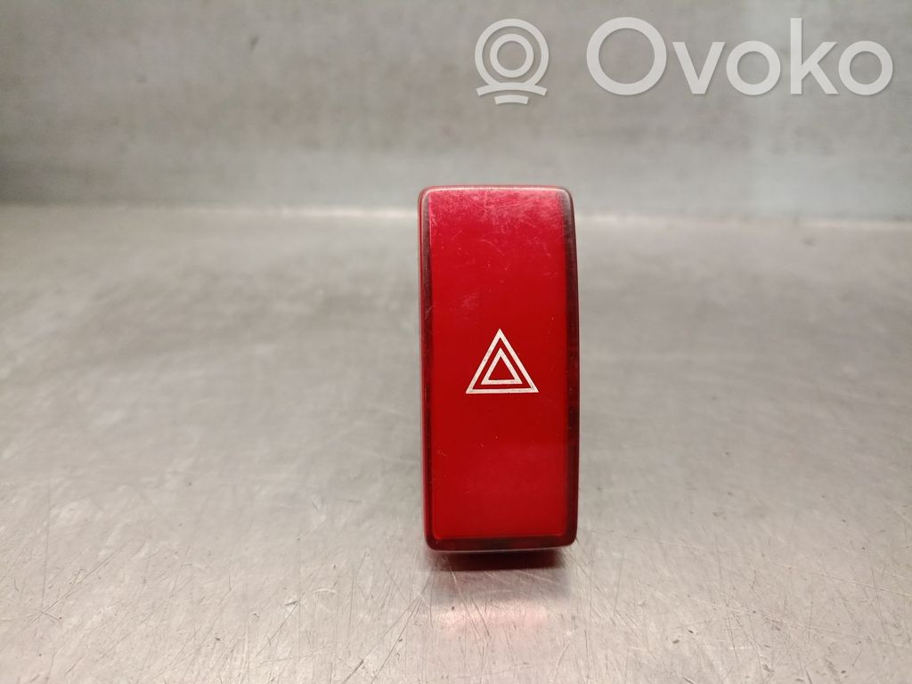 Honda CR-V Hazard light switch 