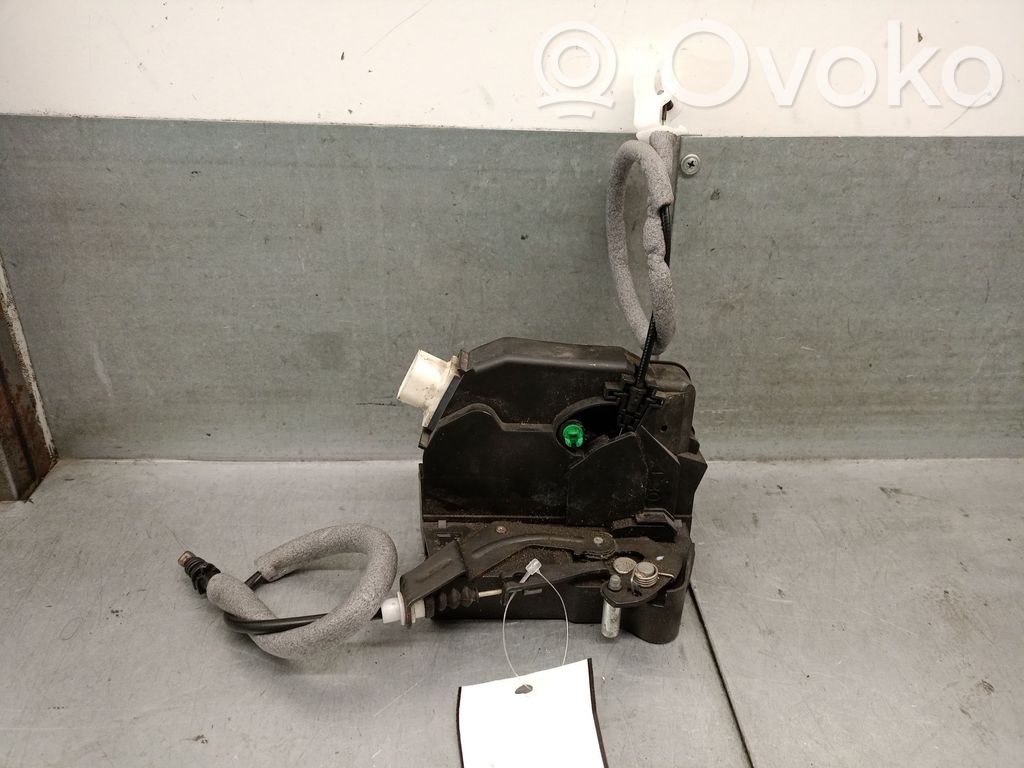 Zamek drzwi tylnych   3HG4226413AA,FQM500310