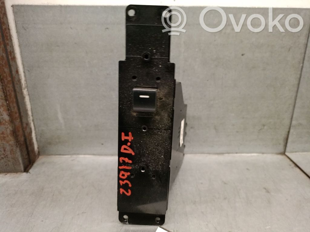 Land Rover Range Rover Sport L320 Przyciski szyb 