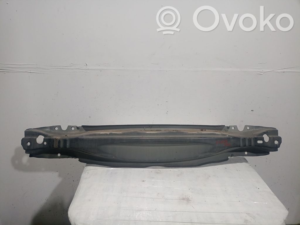 Volvo XC60 Etupuskurin kannake