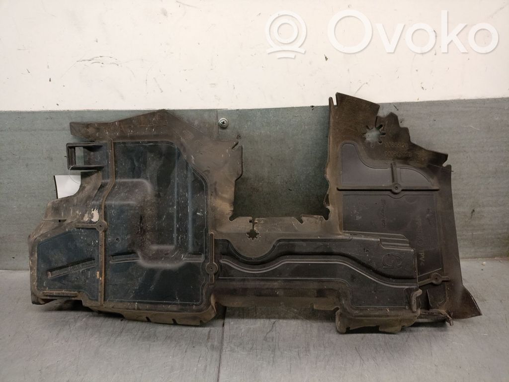 Opel Combo E Grotelės priekinės 