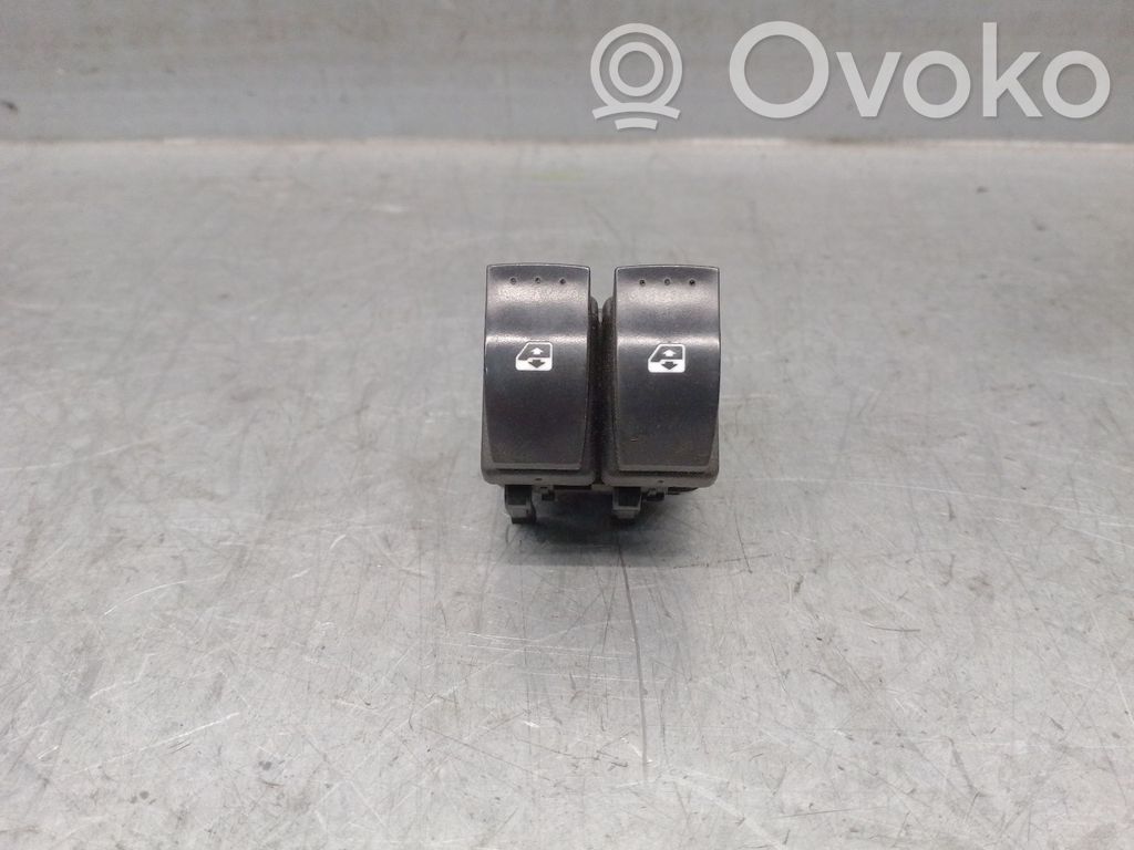 Renault Master III Electric window control switch 